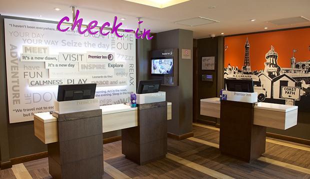 Premier Inn Jersey St Helier Saint Helier ภายนอก รูปภาพ