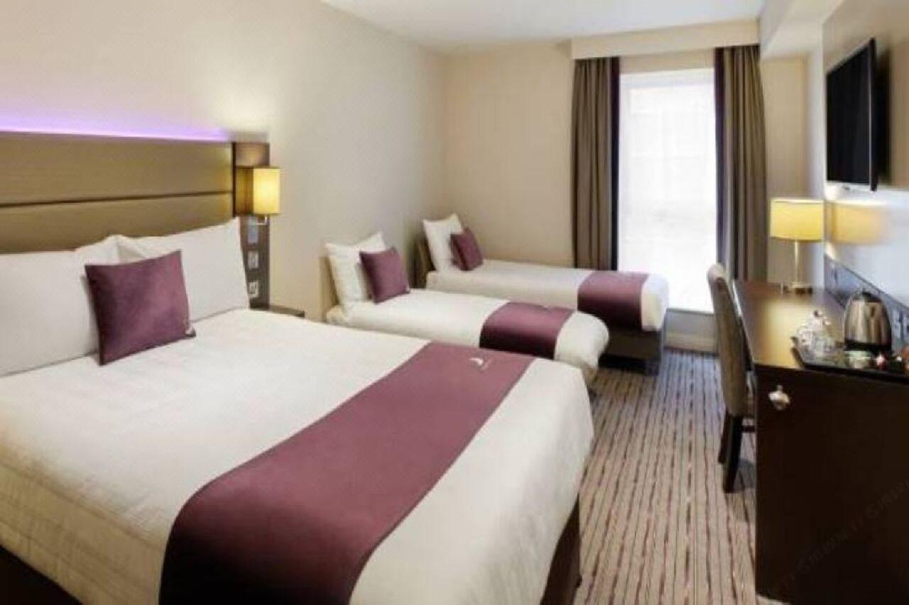 Premier Inn Jersey St Helier Saint Helier ภายนอก รูปภาพ