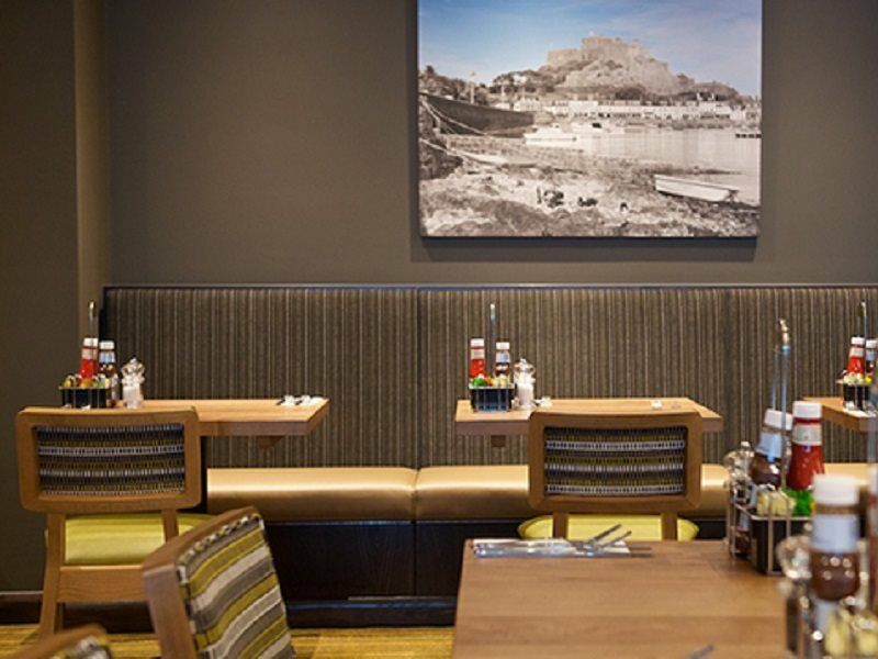 Premier Inn Jersey St Helier Saint Helier ภายนอก รูปภาพ